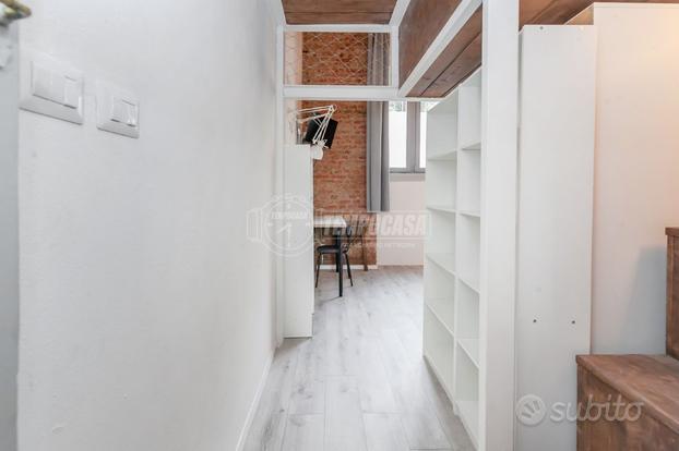 LOFT COMPLETAMENTE ARREDATO