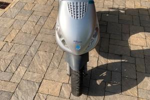 Piaggio zip 50