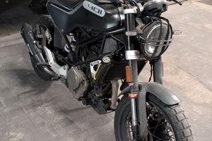 Husqvarna Svartpilen 401