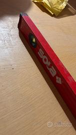 Livella a bolla d'aria con profilo tubolare