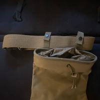 Cinturone con partacaricatore esausti e gilet