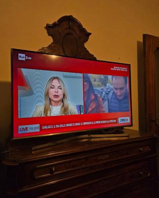 Smart TV 43" SAMSUNG UE43J5500 LED SERIE 5 FULL HD