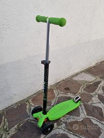 monopattino marca Micro 