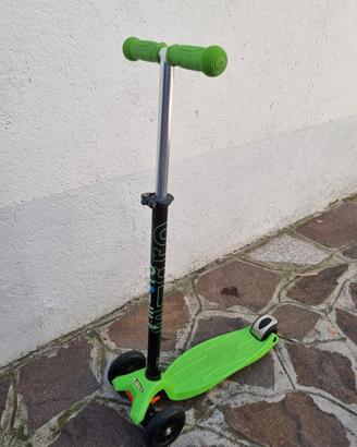 monopattino marca Micro 