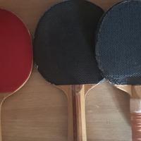 Tre racchette da ping pong vintage miste