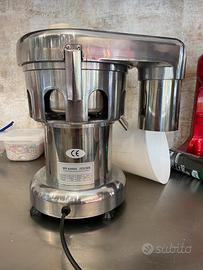 Estrattore commerciale 370 watt  2800 r/min
