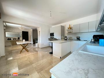 Ampia villa indipendente completamente ristruttura