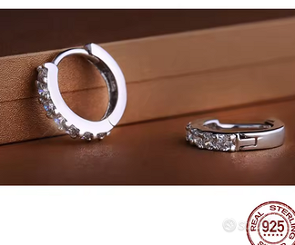 Orecchini argento a cerchio S925 con brillantini