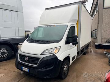 Fiat Ducato Cassonato con sponda retrattile