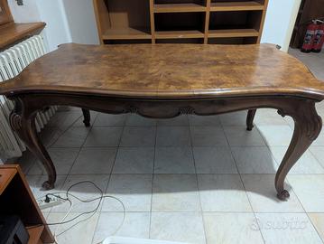 tavolo classico in legno