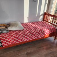 Cameretta vintage in legno