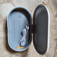 Box sterilizzatore UV-C con ricarica wireless.
