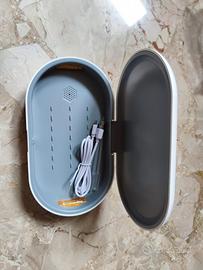 Box sterilizzatore UV-C con ricarica wireless.
