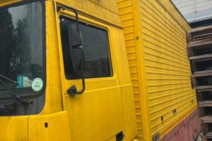 Volvo F 10 transporto macchine