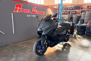 Yamaha T Max 560