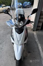 Kymco People  300 GTi