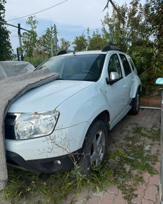 Ricambi Dacia Duster 1.6 benzina 2011