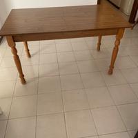 Tavolo da pranzo allungabile