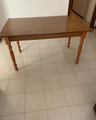 Tavolo da pranzo allungabile