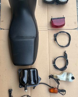 YAMAHA TDM 850 - Materiale Vario
