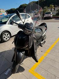 Beverly 400 Black Deep