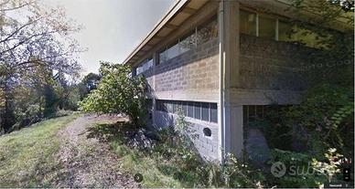 Immobile di 1126 m² con 4 locali a Molazzana