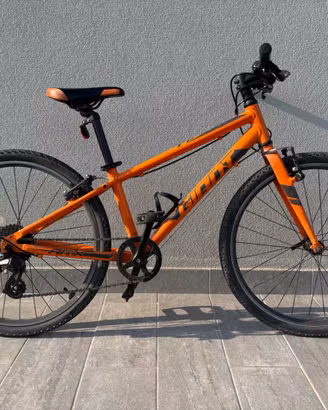 Bicicletta Giant ARX 24 arancione