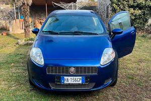 Fiat Grande Punto 1.4 benzina Neopatentati