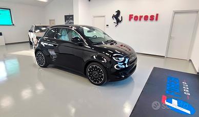 Fiat 500 Berlina Hybrid Icon