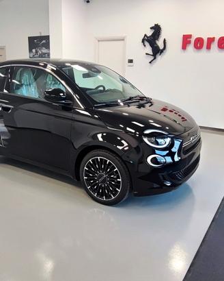 Fiat 500 Berlina Hybrid Icon