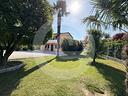 bifamiliare-con-ampio-giardino-e-casale-rustico-ad
