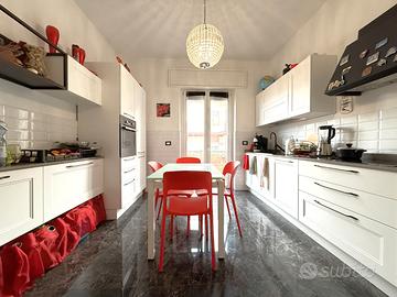 Appartamento ristrutturato con terrazzo e garage