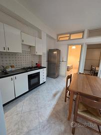 Capomulini semiarredato con cortile