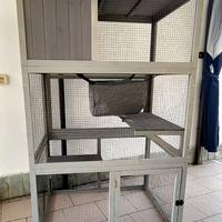 Cuccia da balcone per gatti. Nuova.