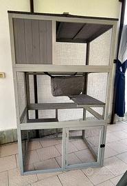 Cuccia da balcone per gatti. Nuova.