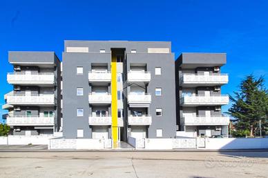 2 LOCALI A ALBA ADRIATICA