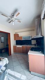 Cucina completa di elettrodomestici