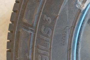 Gomme Michelin Agilis 225/75R 16 C 