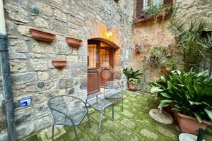 MONOLOCALE A BOLSENA