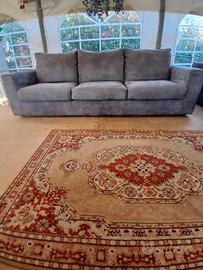 divano  4  posti   grigio 