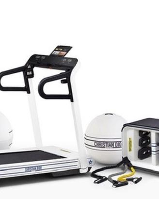 Palestra tecnogym x dior edizione limitata