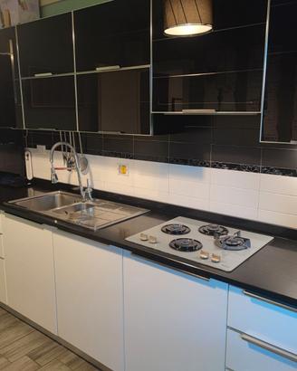 cucina usata di elettrodomestici