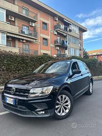 Volkswagen Tiguan 1.6 TDI SCR Sport BlueMotion Tec