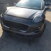 ford puma del 2021 per pezzi di ricambio