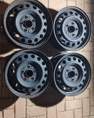 4 cerchi in ferro da 15 per Suzuki SX4 o Fiat 16