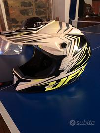 Casco ufo cross