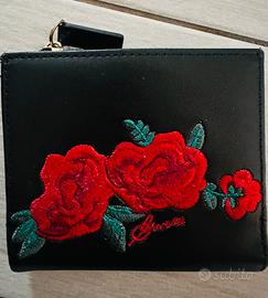 Portafoglio nero con rose guess