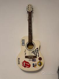 Chitarra acustica