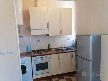 Ampio bilocale per breve periodo