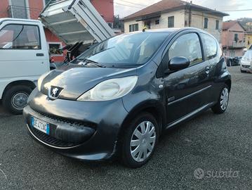 Peugeot 107 1.0 68CV 3p. Sweet Years